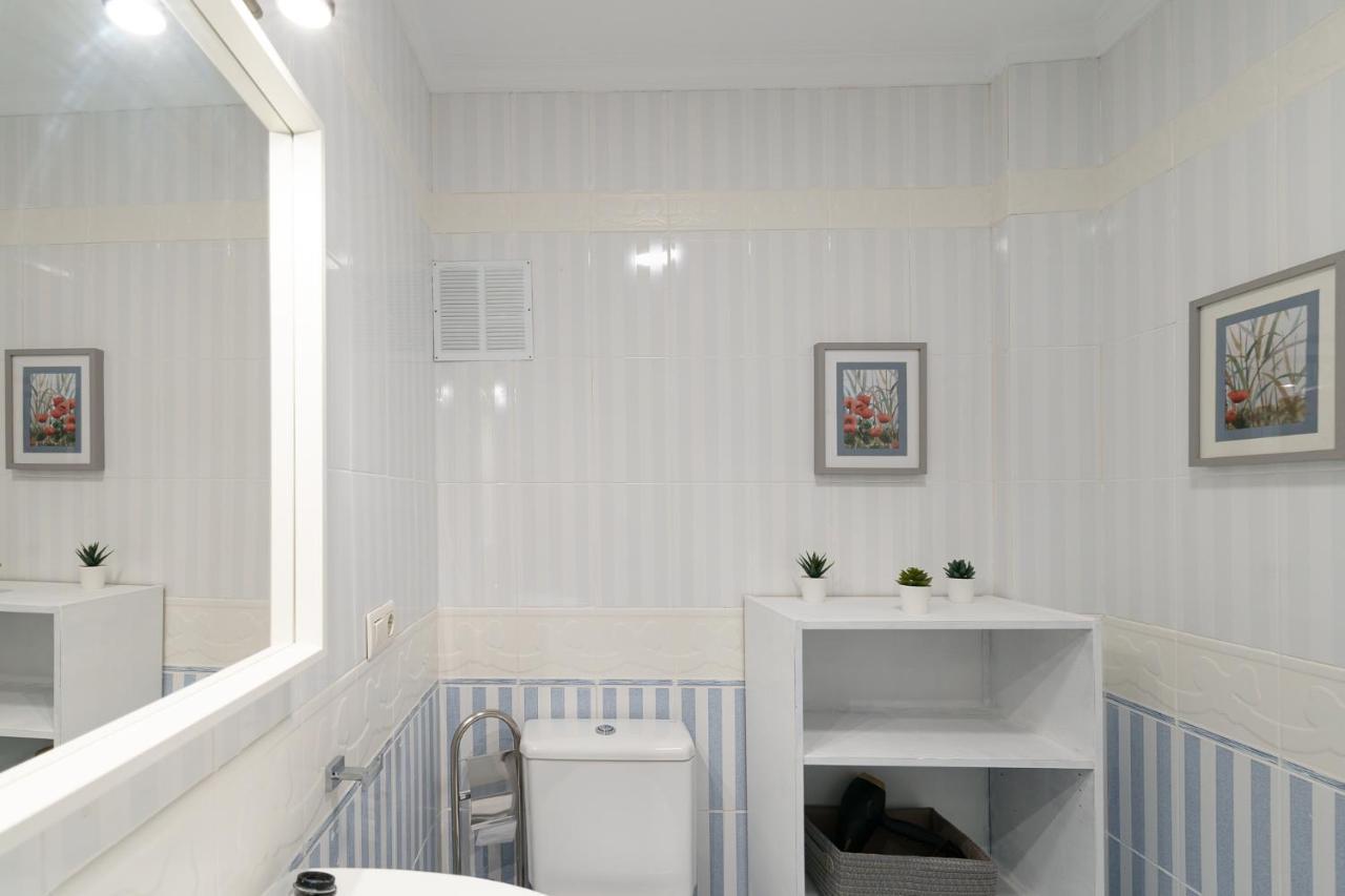 Maisuit Apartment Malaga City Center מראה חיצוני תמונה