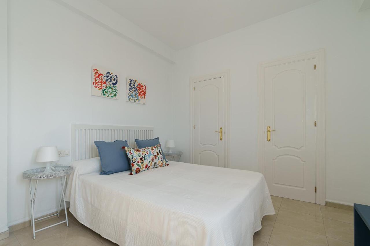 Maisuit Apartment Malaga City Center מראה חיצוני תמונה
